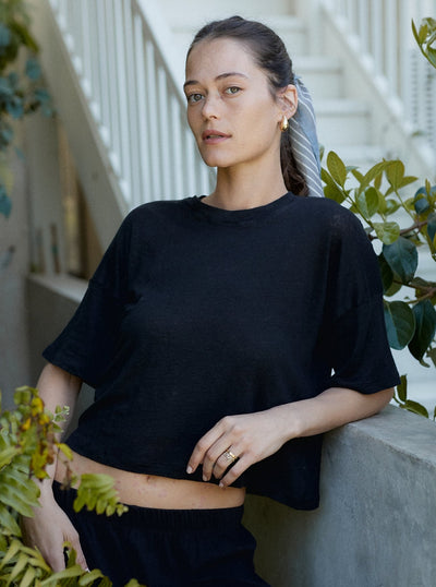 CROP LINEN T BLACK